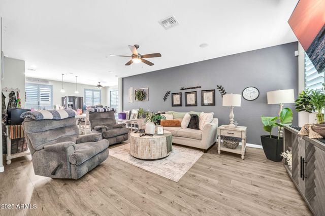 12038 W DAVIS Lane, Avondale, AZ 85323