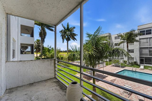3000 E SUNRISE LAKES Drive E 223, Sunrise, FL 33322