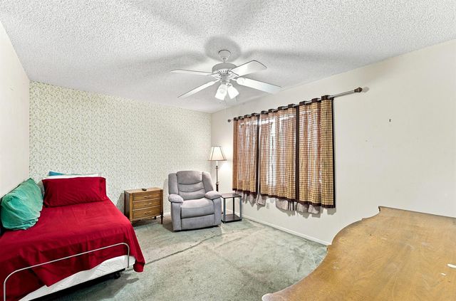 3000 E SUNRISE LAKES Drive E 223, Sunrise, FL 33322