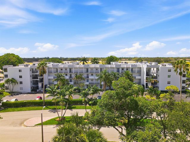 3000 E SUNRISE LAKES Drive E 223, Sunrise, FL 33322