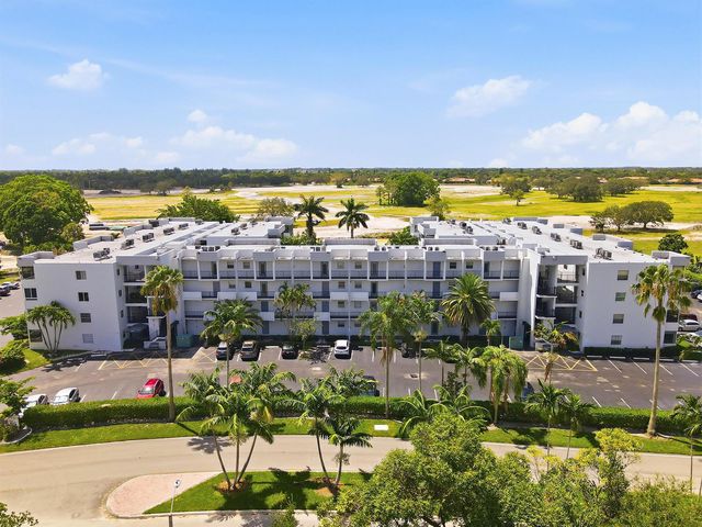 3000 E SUNRISE LAKES Drive E 223, Sunrise, FL 33322