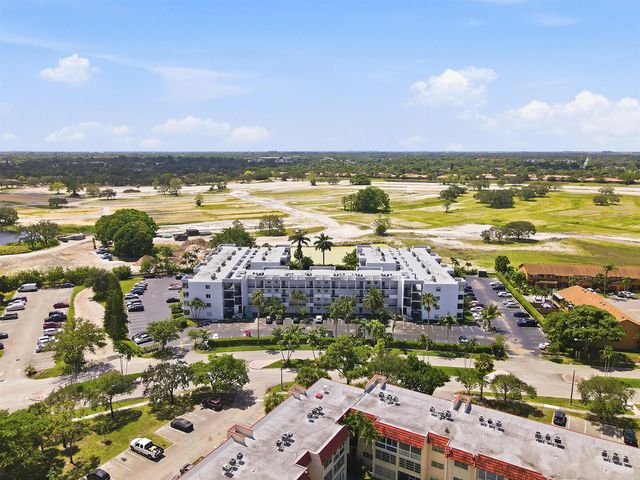 3000 E SUNRISE LAKES Drive E 223, Sunrise, FL 33322