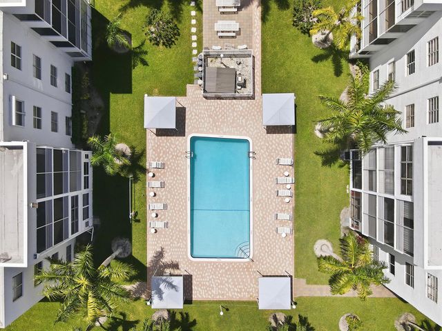 3000 E SUNRISE LAKES Drive E 223, Sunrise, FL 33322