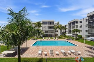 3000 E SUNRISE LAKES Drive E 223, Sunrise, FL 33322