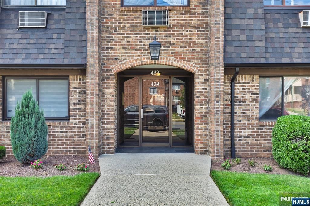 439 Ridge Road 6, Lyndhurst, NJ 07071