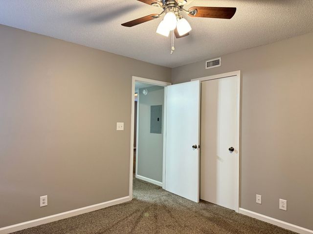 421 Martha B, Clarksville, TN 37043