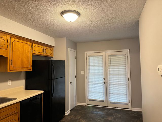 421 Martha B, Clarksville, TN 37043