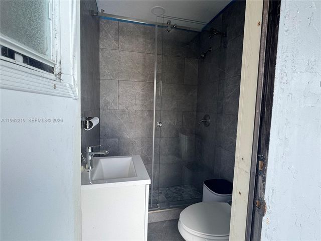 14651 SW 16th Street, Davie, FL 33325