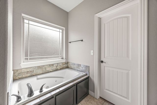 209 Deere Run Drive, Cave Springs, AR 72718