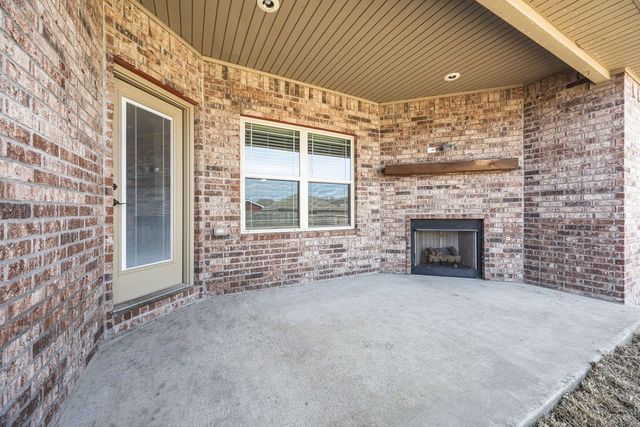 209 Deere Run Drive, Cave Springs, AR 72718