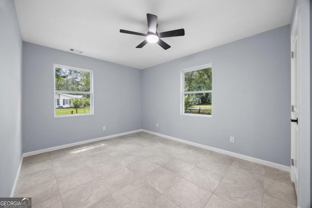 2 Commonwealth Avenue, Port Wentworth, GA 31407