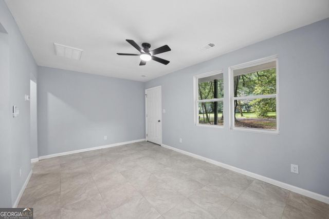 2 Commonwealth Avenue, Port Wentworth, GA 31407