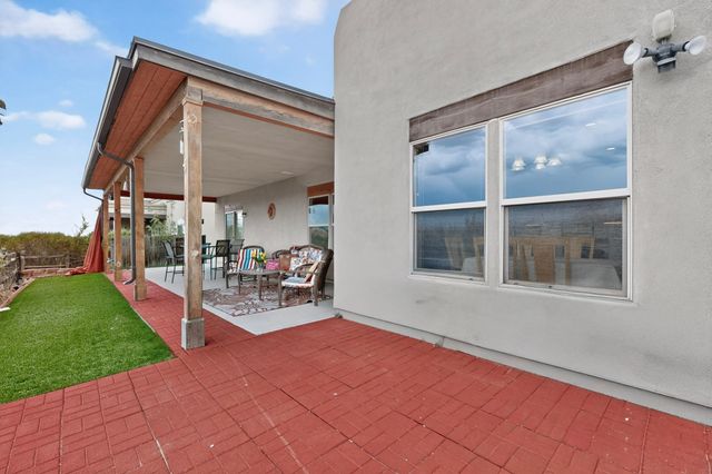 4809 Golden Ray Circle, Santa Fe, NM 87507