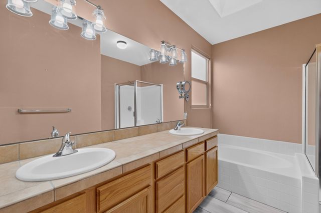 4809 Golden Ray Circle, Santa Fe, NM 87507