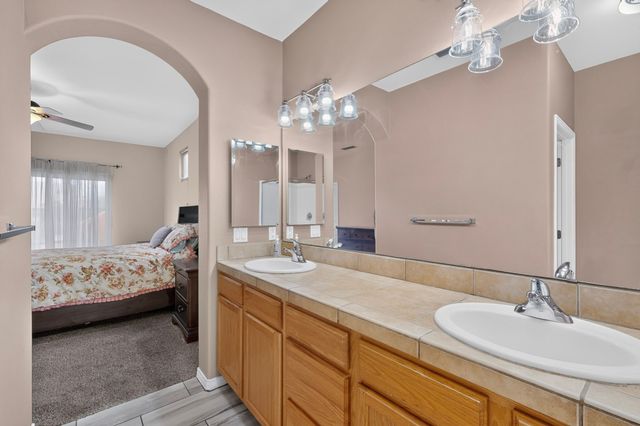 4809 Golden Ray Circle, Santa Fe, NM 87507