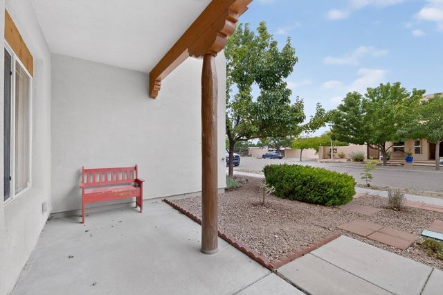4809 Golden Ray Circle, Santa Fe, NM 87507