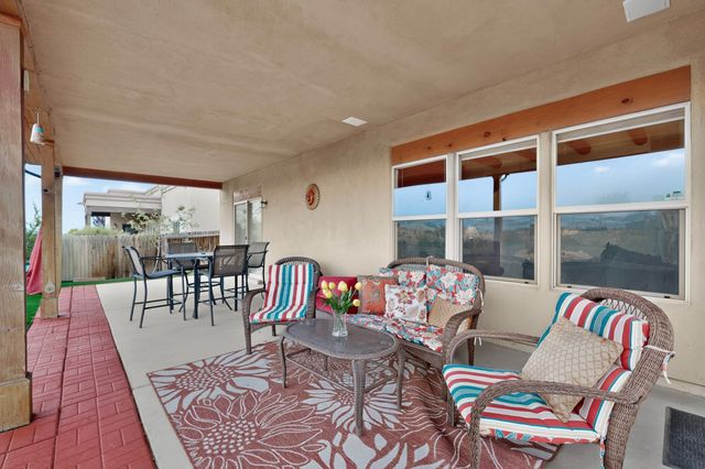 4809 Golden Ray Circle, Santa Fe, NM 87507