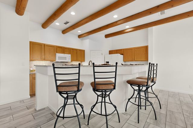 4809 Golden Ray Circle, Santa Fe, NM 87507