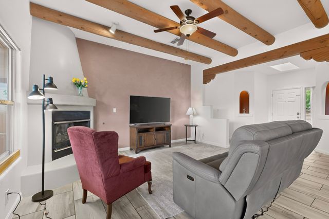 4809 Golden Ray Circle, Santa Fe, NM 87507