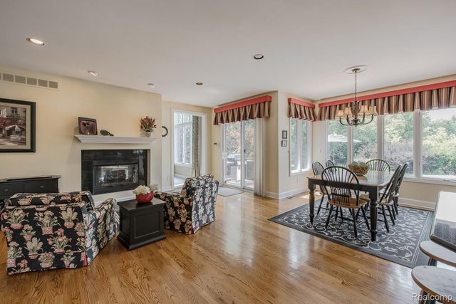 3720 Northwood Drive, West Bloomfield Charter Township, MI 48324