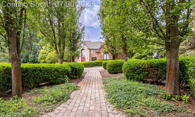 3720 Northwood Drive, West Bloomfield Charter Township, MI 48324