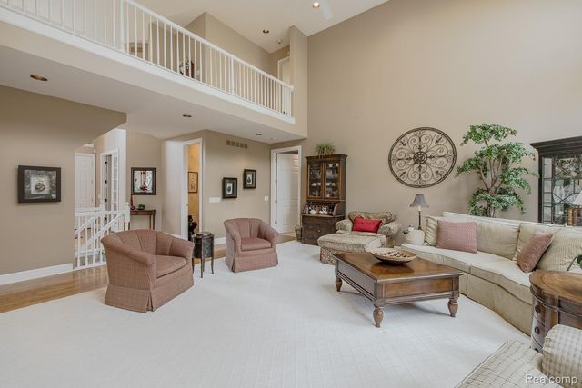 3720 Northwood Drive, West Bloomfield Charter Township, MI 48324