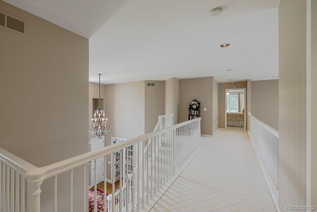 3720 Northwood Drive, West Bloomfield Charter Township, MI 48324