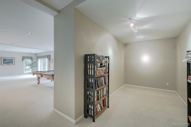 3720 Northwood Drive, West Bloomfield Charter Township, MI 48324