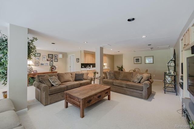 3720 Northwood Drive, West Bloomfield Charter Township, MI 48324