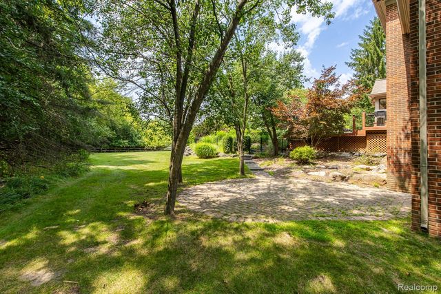 3720 Northwood Drive, West Bloomfield Charter Township, MI 48324