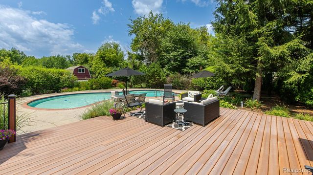 3720 Northwood Drive, West Bloomfield Charter Township, MI 48324