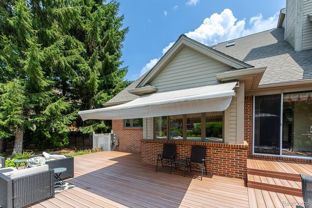 3720 Northwood Drive, West Bloomfield Charter Township, MI 48324