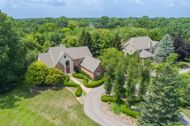 3720 Northwood Drive, West Bloomfield Charter Township, MI 48324