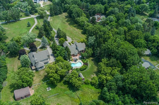 3720 Northwood Drive, West Bloomfield Charter Township, MI 48324
