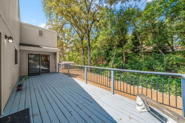 12356 Lake Wildwood Drive, Penn Valley, CA 95946