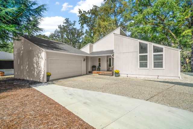 12356 Lake Wildwood Drive, Penn Valley, CA 95946