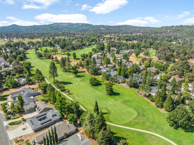 12356 Lake Wildwood Drive, Penn Valley, CA 95946
