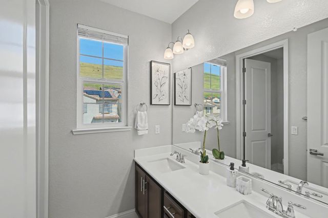 29803 Cantera Drive, Hayward, CA 94544