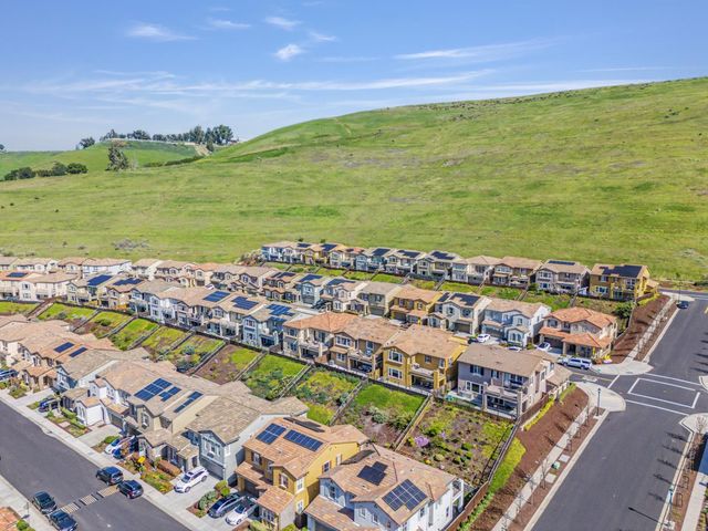 29803 Cantera Drive, Hayward, CA 94544