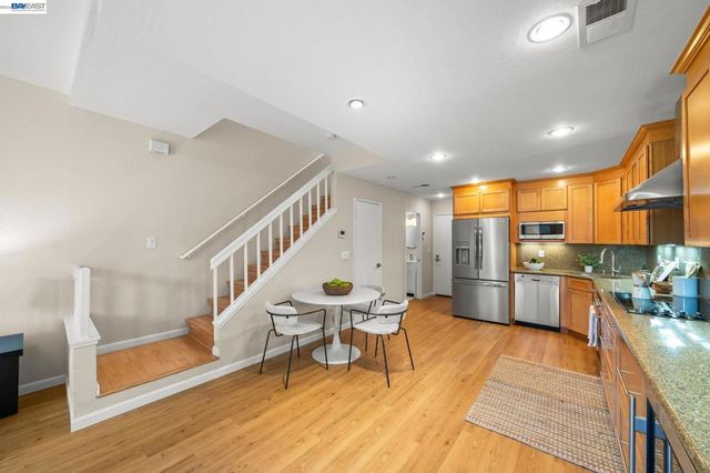 305 Rock Creek Way, Pleasant Hill, CA 94523