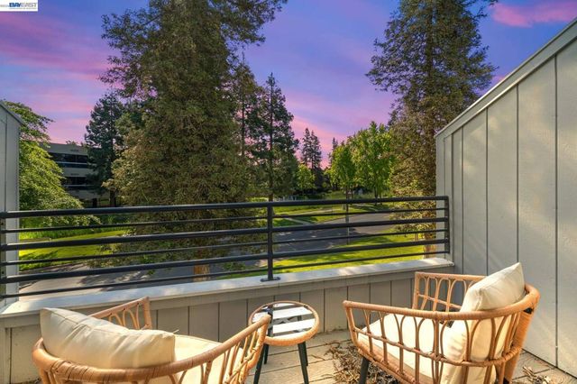 305 Rock Creek Way, Pleasant Hill, CA 94523