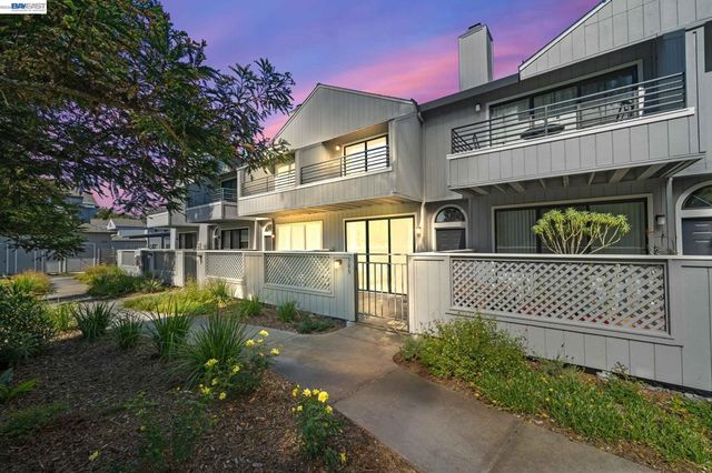 305 Rock Creek Way, Pleasant Hill, CA 94523