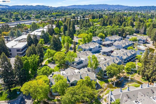 305 Rock Creek Way, Pleasant Hill, CA 94523