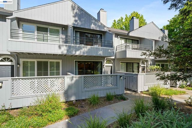 305 Rock Creek Way, Pleasant Hill, CA 94523