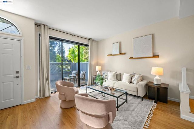 305 Rock Creek Way, Pleasant Hill, CA 94523