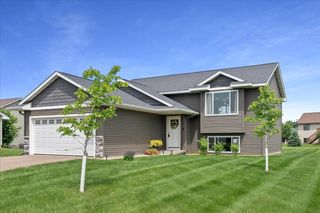 1272 Pheasant Run, New Richmond, WI 54017