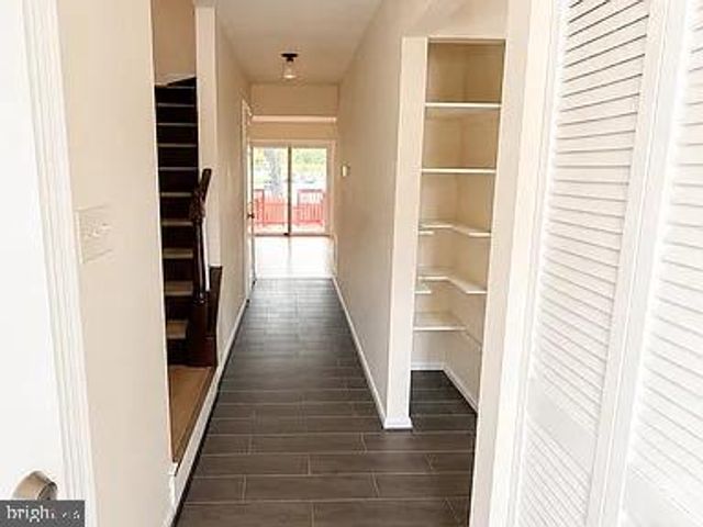 5927 GRAND BANKS RD, Columbia, MD 21044