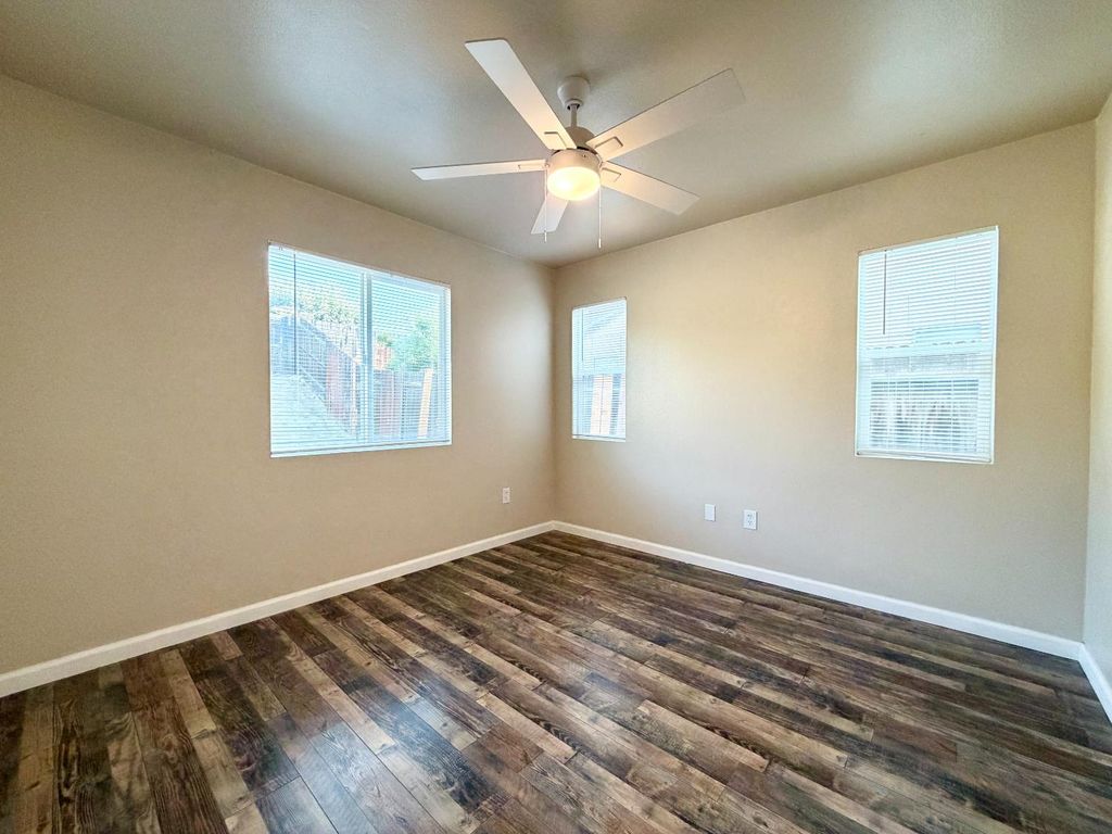 Image 8 of property listing at 2412 Sycamore Street, Selma, CA 93662