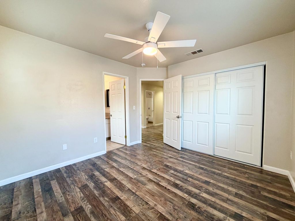 Image 9 of property listing at 2412 Sycamore Street, Selma, CA 93662
