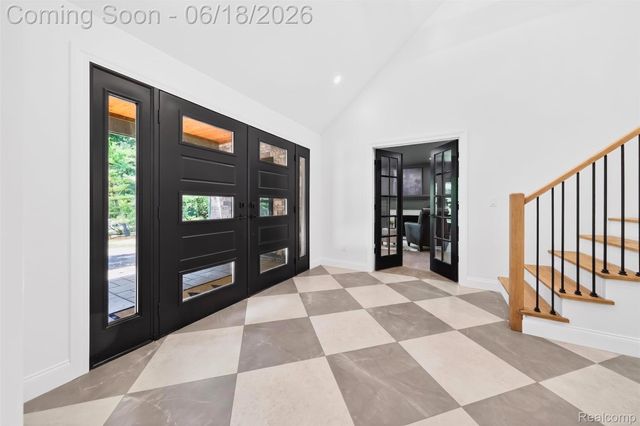 1366 Conge Drive, Bloomfield Charter Township, MI 48304